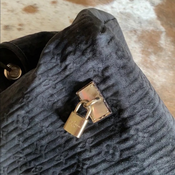 SOLD Limited Edition Louis Vuitton Whisper Bag - Picture 10 of 10